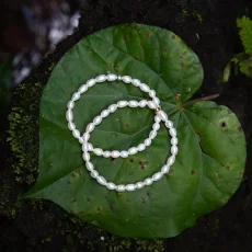 Perlový set náramku 15cm a náhrdleníku - WHITE SILVER BUBBLE