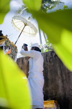 🌿 Čo znamená ceremónia na Bali a rituál požehnania