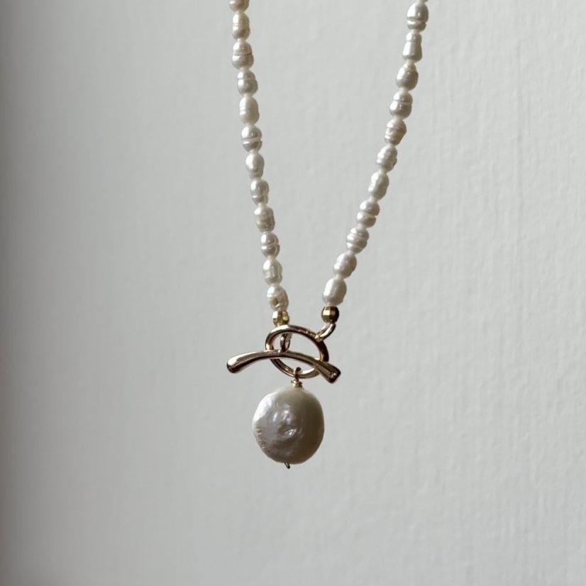 Perlový NÁHRDELNÍK - WHITE SIMPLY GOLD COIN